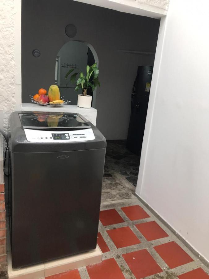 Vip Apartasuites Rosales メデジン エクステリア 写真
