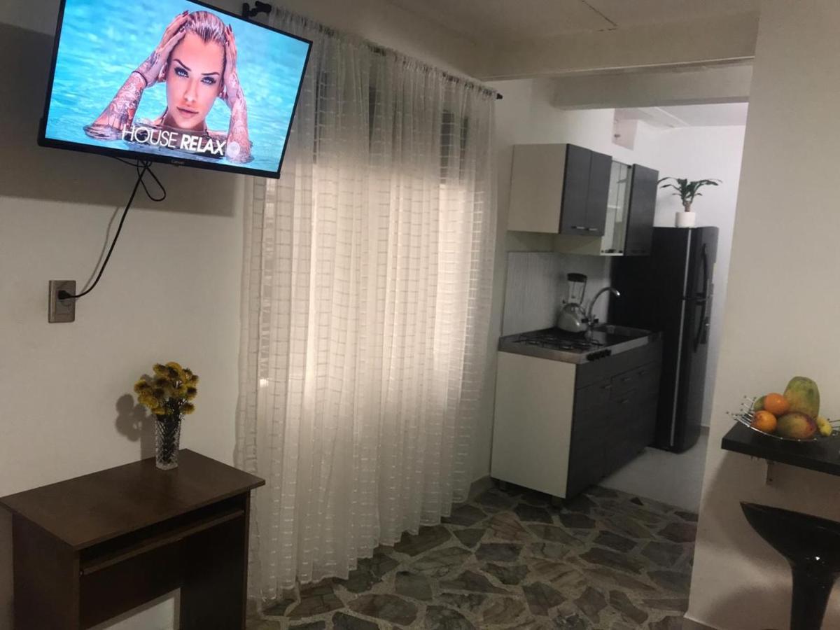 Vip Apartasuites Rosales メデジン エクステリア 写真