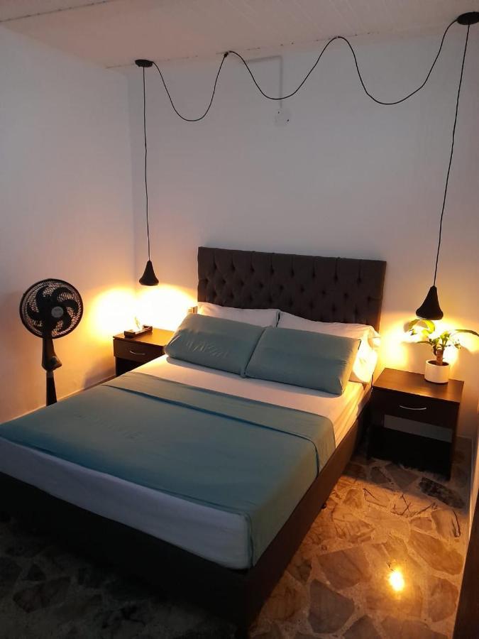 Vip Apartasuites Rosales メデジン エクステリア 写真