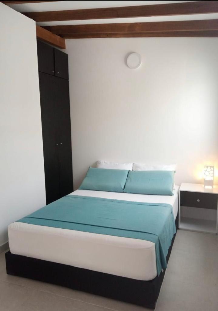 Vip Apartasuites Rosales メデジン エクステリア 写真