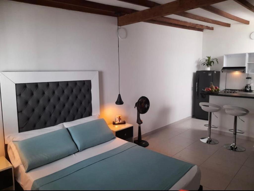 Vip Apartasuites Rosales メデジン エクステリア 写真