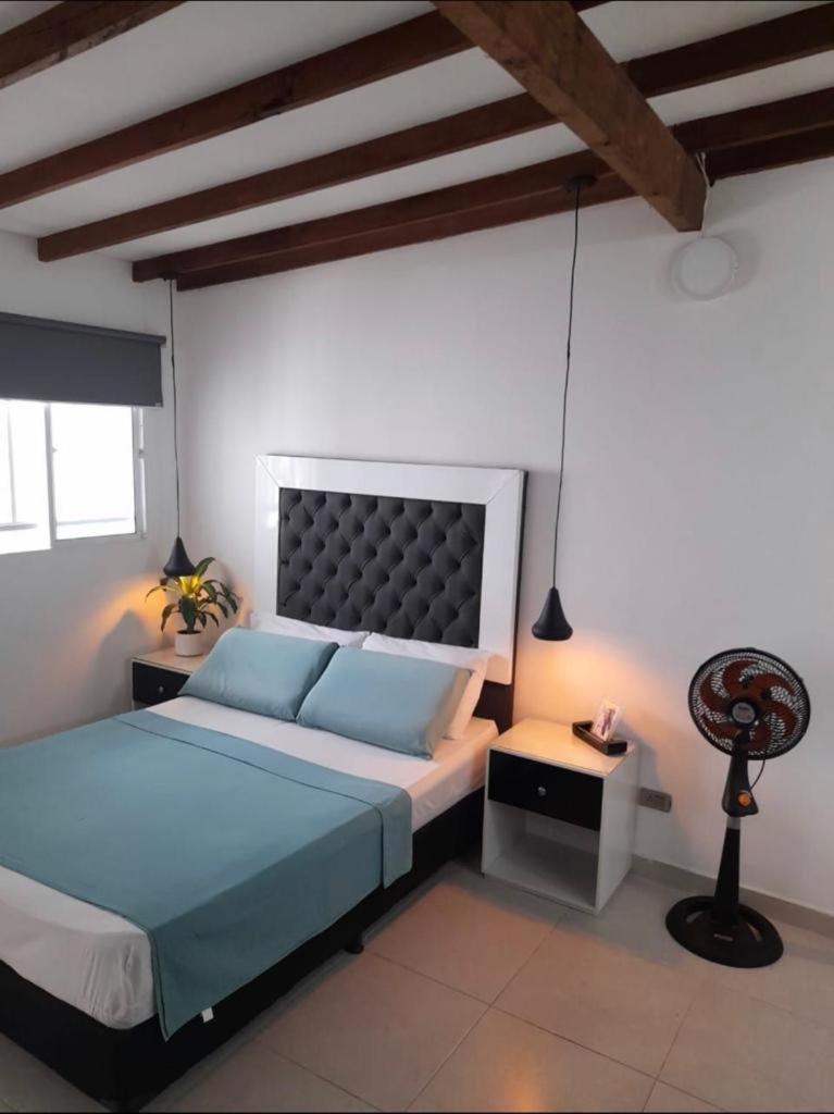 Vip Apartasuites Rosales メデジン エクステリア 写真