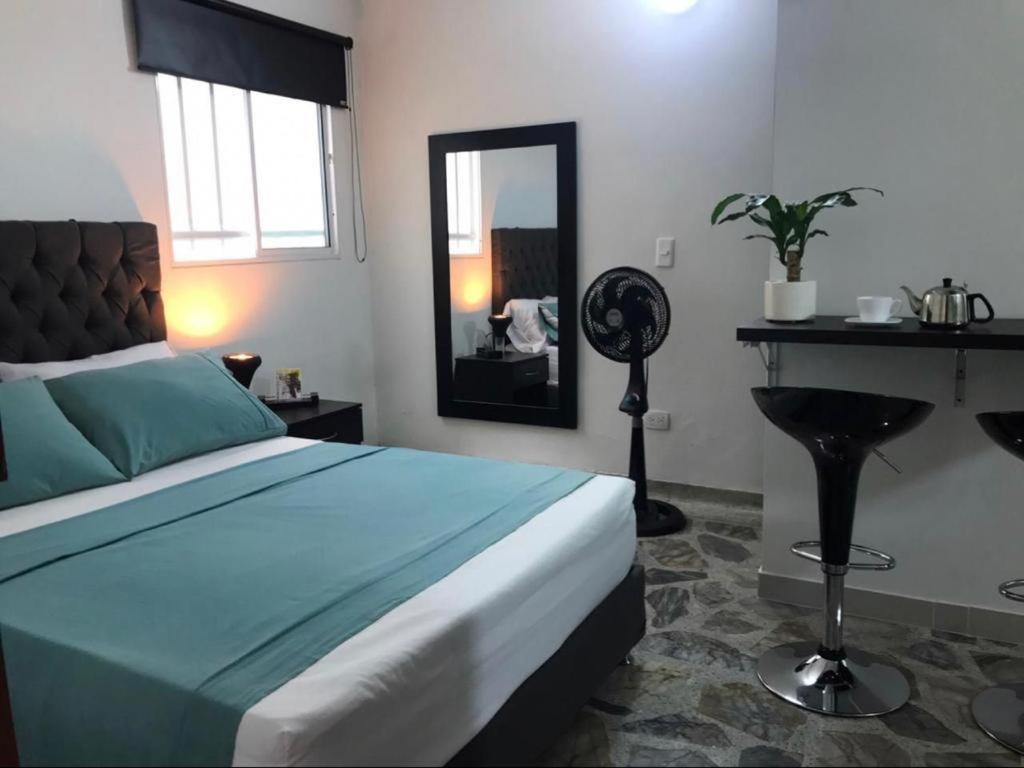 Vip Apartasuites Rosales メデジン エクステリア 写真
