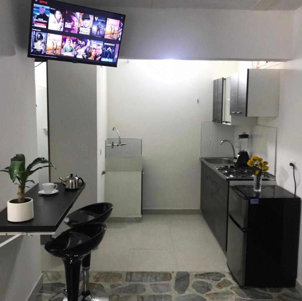 Vip Apartasuites Rosales メデジン エクステリア 写真