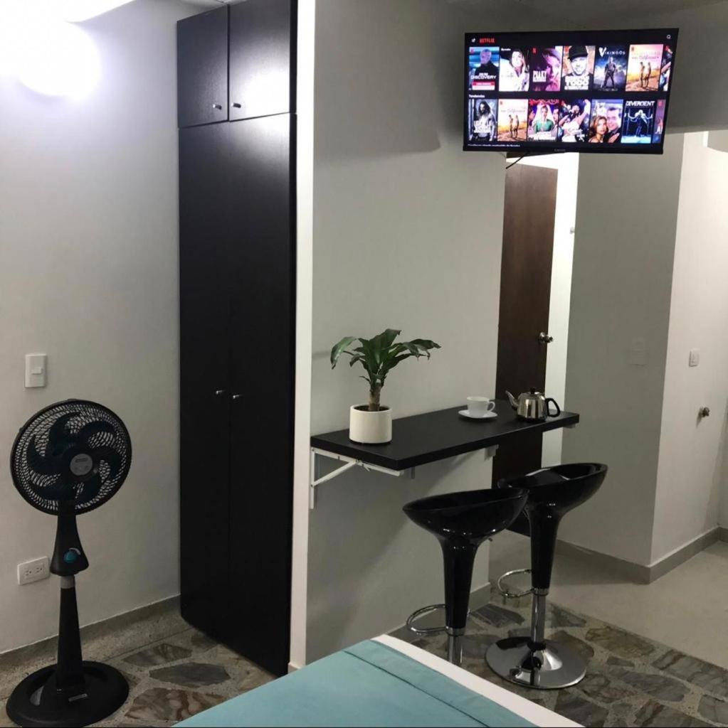 Vip Apartasuites Rosales メデジン エクステリア 写真