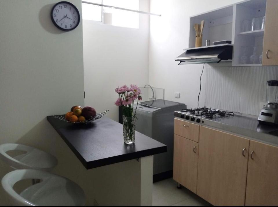 Vip Apartasuites Rosales メデジン エクステリア 写真